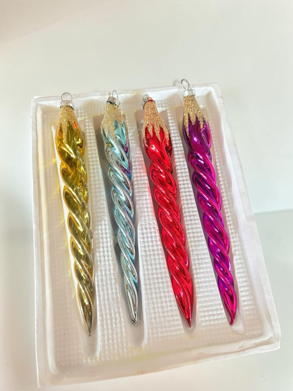 Vintage Glass Spiral Icicle Christmas Ornaments Set of 4 Glitter 7" Original Box